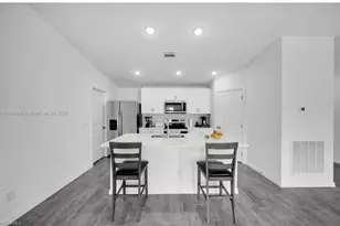 4217 NE 23rd Pl, Cape Coral, FL 33909 - Photo 5