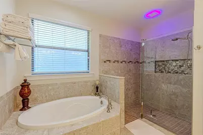 7859 Bucks Run Dr, Naples, FL 34120 - Photo 17