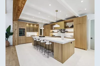 424 Spinnaker Dr, Naples, FL 34102 - Photo 11