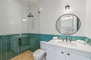 424 Spinnaker Dr, Naples, FL 34102 - Photo 33