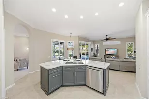 13030 Bridgeford Ave, Bonita Springs, FL 34135 - Photo 11