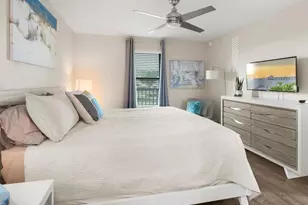 600 Neapolitan Way, Naples, FL 34103 - Photo 15