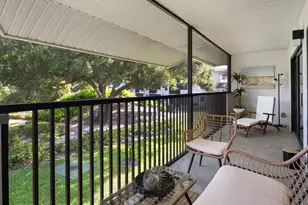 600 Neapolitan Way, Naples, FL 34103 - Photo 3