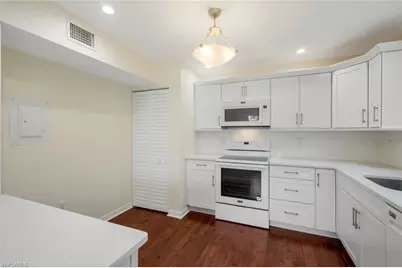 4160 Crayton Rd #A8, Naples, FL 34103 - Photo 17