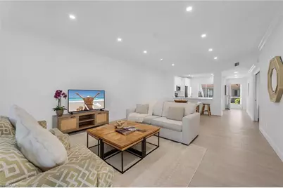 700 Saratoga Cir #B-101, Naples, FL 34104 - Photo 5