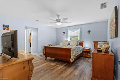 2569 Outrigger Ln, Naples, FL 34104 - Photo 19