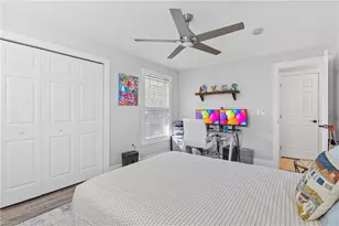 2569 Outrigger Ln, Naples, FL 34104 - Photo 25