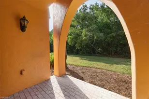 9111 Chula Vista St, Naples, FL 34113 - Photo 7