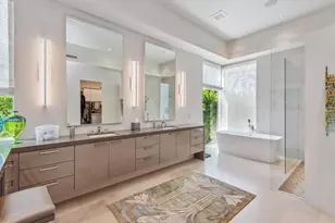 440 Spinnaker Dr, Naples, FL 34102 - Photo 31