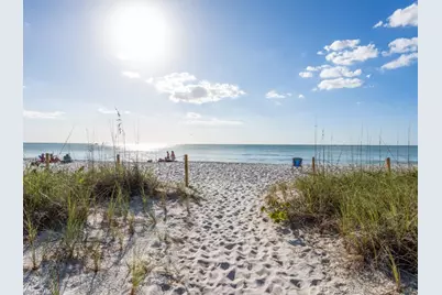 440 Spinnaker Dr, Naples, FL 34102 - Photo 49