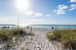 440 Spinnaker Dr, Naples, FL 34102 - Photo 49