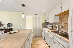 272 Palm Dr, Naples, FL 34112 - Photo 15