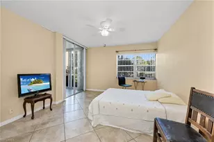 1086 Forest Lakes Dr, Naples, FL 34105 - Photo 17