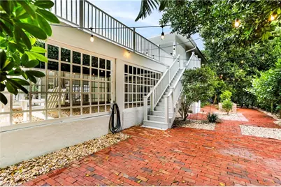 370 6th Ave S, Naples, FL 34102 - Photo 37