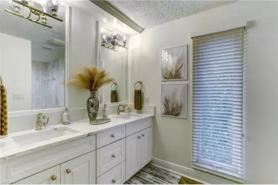 370 6th Ave S, Naples, FL 34102 - Photo 19