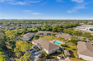 2346 Naples Trace Cir, Naples, FL 34109 - Photo 29