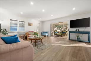 1549 Sandpiper St, Naples, FL 34102 - Photo 5