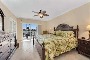 816 W Elkcam Cir, Marco Island, FL 34145 - Photo 15