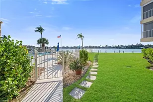 816 W Elkcam Cir, Marco Island, FL 34145 - Photo 33