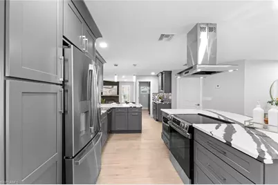 6248 Plumosa Ave, Fort Myers, FL 33908 - Photo 9