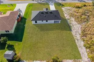 556 Woodview Dr, Lehigh Acres, FL 33972 - Photo 27