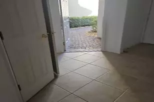 1410 Tiffany Ln, Naples, FL 34105 - Photo 3