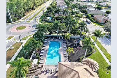 1365 Serrano Cir, Naples, FL 34105 - Photo 43