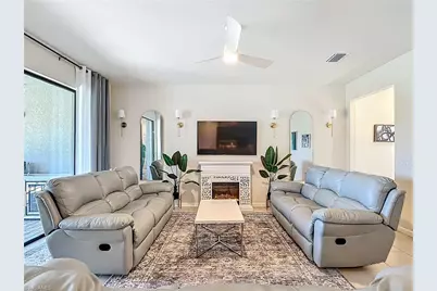 2085 Yellowfin Cir, Naples, FL 34114 - Photo 11