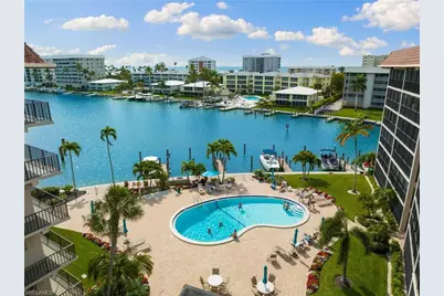 222 Harbour Dr #207, Naples, FL 34103 - Photo 3