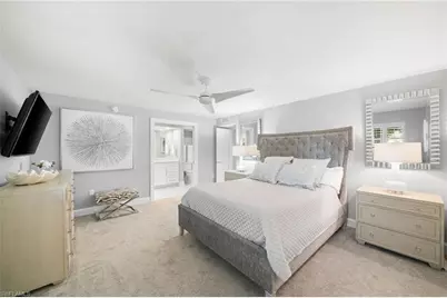 222 Harbour Dr #207, Naples, FL 34103 - Photo 17