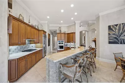 8752 Muirfield Dr, Naples, FL 34109 - Photo 11