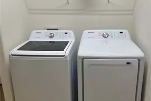 7515 Bristol Cir, Naples, FL 34120 - Photo 21