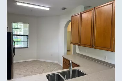 7515 Bristol Cir, Naples, FL 34120 - Photo 9