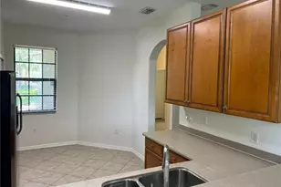 7515 Bristol Cir, Naples, FL 34120 - Photo 9