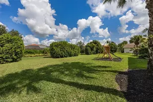 2029 Fairmont Ln, Naples, FL 34120 - Photo 27