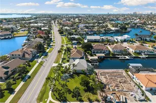 72 N Barfield Dr, Marco Island, FL 34145 - Photo 41