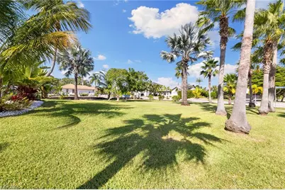 72 N Barfield Dr, Marco Island, FL 34145 - Photo 35