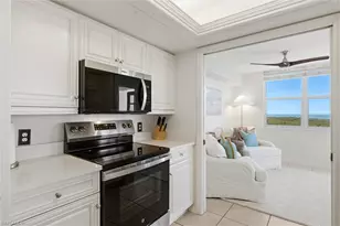 6361 Pelican Bay Blvd, Naples, FL 34108 - Photo 9