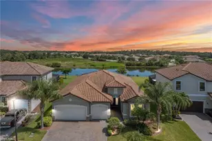 10061 Avalon Lake Cir, Fort Myers, FL 33913 - Photo 3