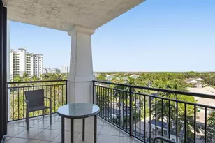 445 Cove Tower Dr, Naples, FL 34110 - Photo 19