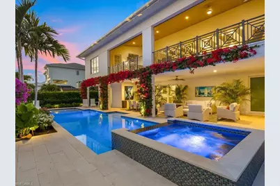 360 Heron Ave, Naples, FL 34108 - Photo 5