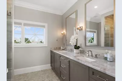 360 Heron Ave, Naples, FL 34108 - Photo 31