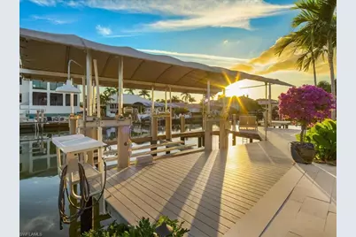 360 Heron Ave, Naples, FL 34108 - Photo 9