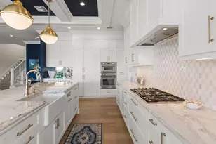 360 Heron Ave, Naples, FL 34108 - Photo 15