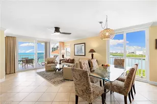 40 Seagate Dr, Naples, FL 34103 - Photo 3