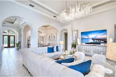 7450 Lantana Cir, Naples, FL 34119 - Photo 5