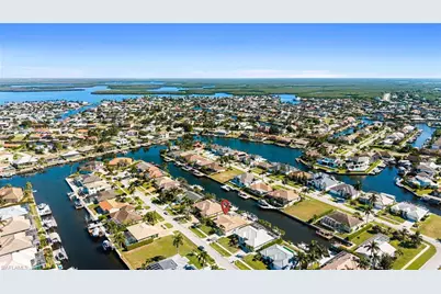 143 Leeward Ct, Marco Island, FL 34145 - Photo 47