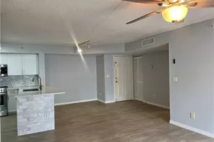 1210 Wildwood Lakes Blvd, Naples, FL 34104 - Photo 15