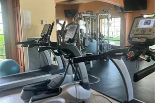 1210 Wildwood Lakes Blvd, Naples, FL 34104 - Photo 21