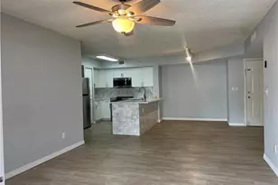 1210 Wildwood Lakes Blvd, Naples, FL 34104 - Photo 3